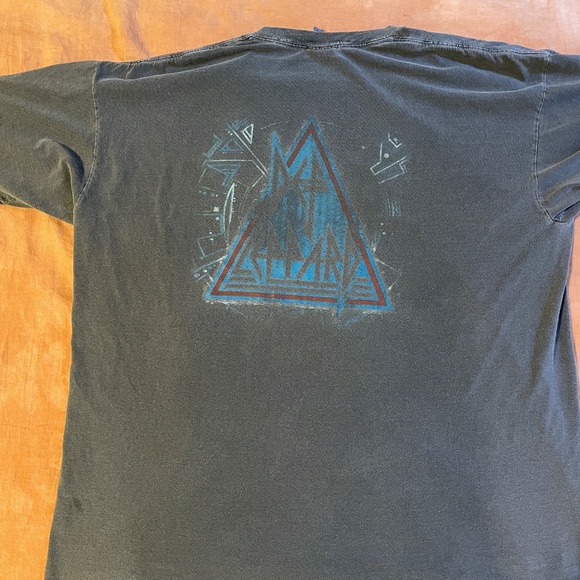 Vintage Def Leopard Shirt - Picture 4 of 5